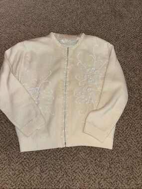 Vintage Lambswool Angora Cream Embroidered Floral Beaded Cardigan XS